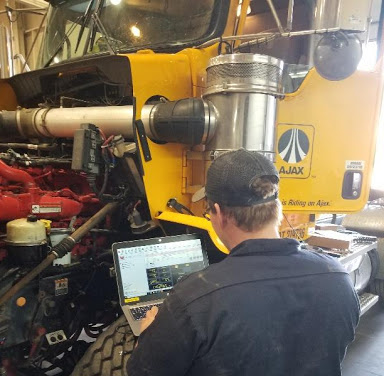 Paving Employer with Best-In-Class Equipment |Ajax Paving MI - heavy_equip(2)