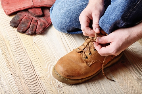 Picking the right workboots for asphalt paving makes all the difference when you are on a work site.